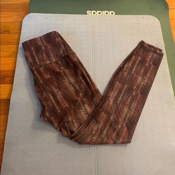 FABLETICS High Rise Power Mesh Leggings - Picture 3 of 6